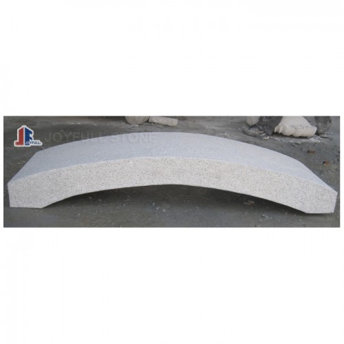 GB-016, Simple curved granite bridge