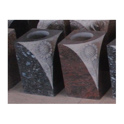 MA-314, Granite vases